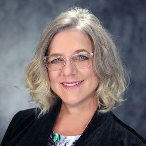 Meet your Posher, Gail